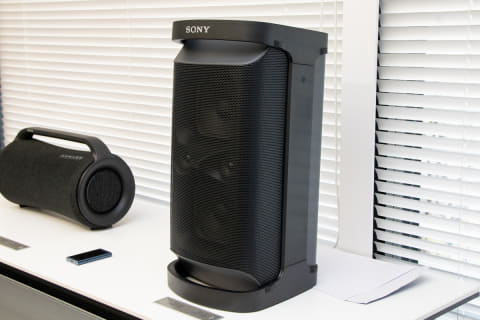 ソニー、矩形ウーファで大音圧の光るワイヤレススピーカー2機種 - AV Watch
