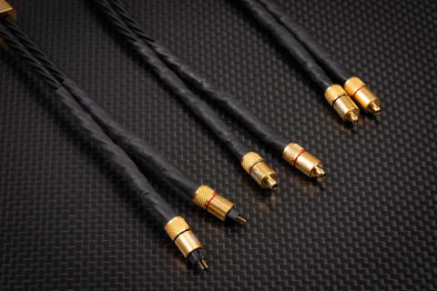 BriseAudio、過剰なまでに“音質全振り”した交換用ケーブル。29.7万円