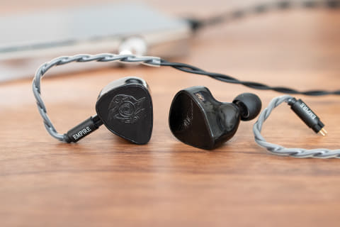 骨伝導含む4種・12ドライバが生む脅威の最上位サウンド、Empire Ears