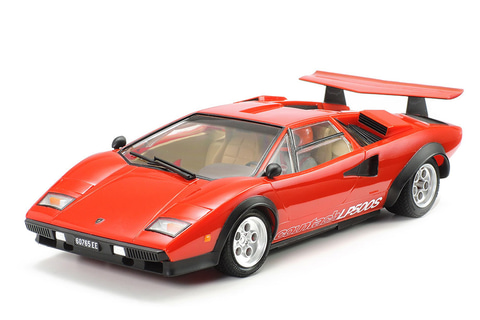 タミヤ、1/24スケールモデル「ランボルギーニ カウンタック LP500S