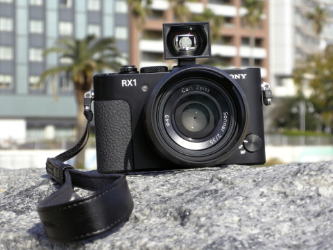 気になるデジカメ長期リアルタイムレポート：ソニーサイバーショット