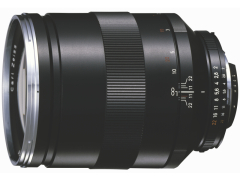 コシナ、カールツァイスの大口径望遠レンズ「Apo Sonnar T* 2/135