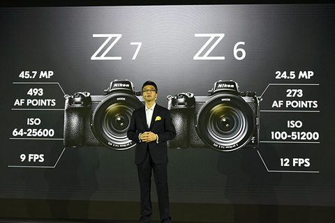 触ってきました「ニコン Z 7」 - デジカメ Watch