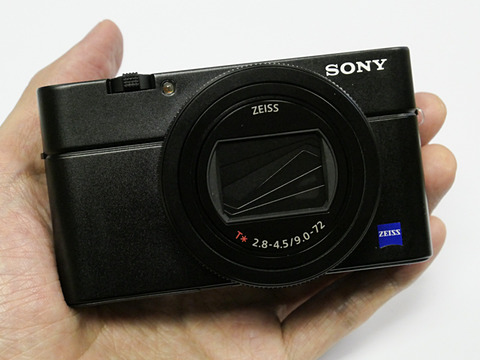 ソニー、α9譲りのスピード性能を謳う1型コンパクト「RX100 VII