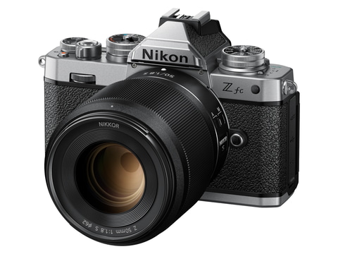 ニコン、クラシカルデザインのAPS-Cミラーレス「Z fc」。ズームキット