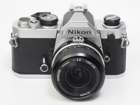 赤城耕一の「アカギカメラ」 第28回：ニコン Z fcがまだ届かないので