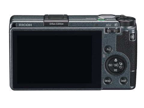 RICOH GR IIIxの限定モデルが初登場。全世界2,000台・本日予約開始