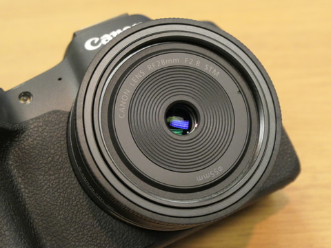インタビュー：決め手は新採用の“カモメレンズ”「キヤノン RF28mm F2.8