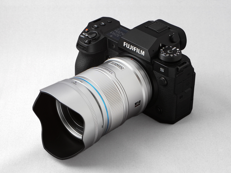 交換レンズレビュー：SIRUI Sniper 33mm F1.2 - デジカメ Watch