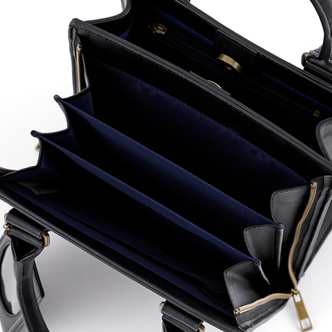 納棺師モデルのバッグは「化粧箱」をイメージ！ SuperGroupiesより「第