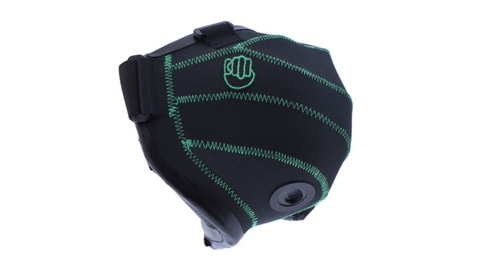 オンラインゲームの音声チャットに便利。ゲーミング防音マスク「PHASMA