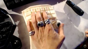 吉田P完全監修の左手用キーパッド「タクティカルアサルトコマンダー