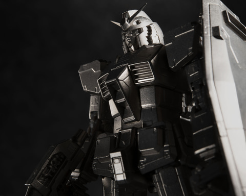 特別企画】ニッパーすら欠けてしまう程に硬いガンダリウム合金を実現