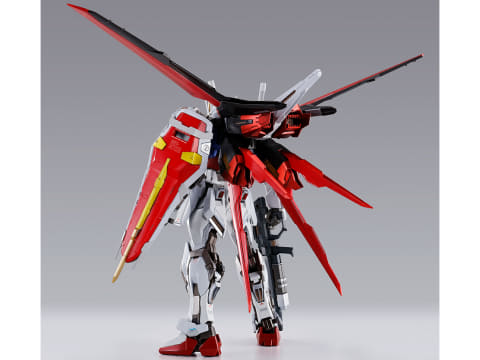 METAL BUILD」の「ストライクガンダム」と「エールストライカーパック