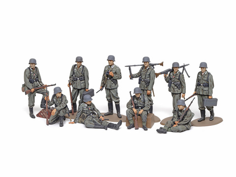 戦場を行くドイツ軍兵士を再現。プラモデル「1/48 WWII ドイツ歩兵