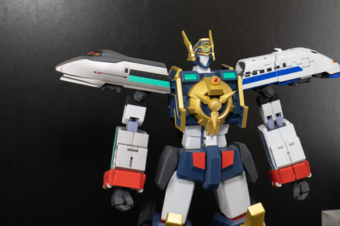 THE 合体」シリーズに勇者特急隊が到着！ 「マイトガイン」と「マイト