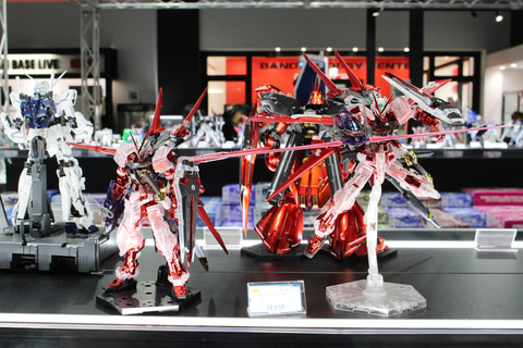 ガンダムベース撮り下ろし】配色のコントラストが美しい「MG 1/100