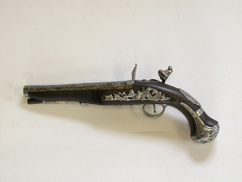 18世紀の雰囲気を現代に伝えるエアコッキングガン。KTW、「フリント