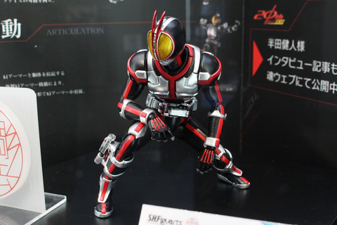 特別企画】【SHF15】「真骨彫製法 仮面ライダーファイズ」が初お披露目