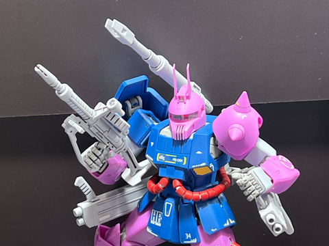 紫のカラーが特徴の「MG ザクキャノン（ZガンダムVer.）」が登場