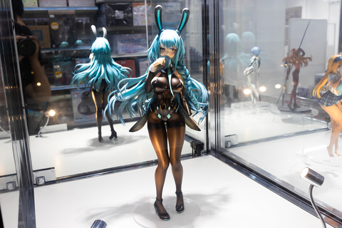 特別企画】【あみあみ展示撮り下ろし】狂おしいほど美しい！「B-style