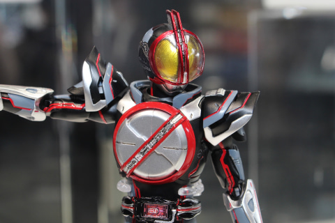 特別企画】【魂ネイションズ撮り下ろし】20年目のファイズが真骨彫製法