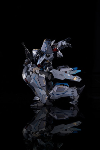 シャッタードグラスユニバース」のメガトロンが立体化。「鉄機巧