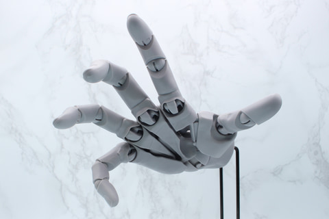 レビュー】「ARTIST SUPPORT ITEM ハンドモデル/R」レビュー 加々美