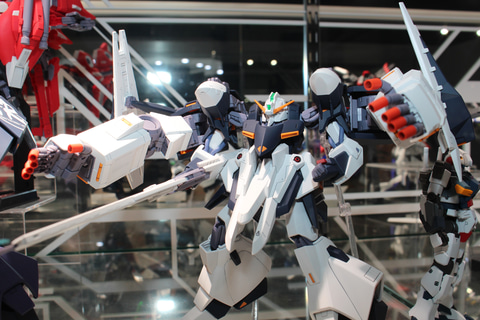 特別企画】【ガンダムベース撮り下ろし】巨大なアームの存在感絶大