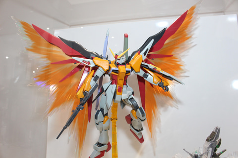 特別企画】【ガンダムベース撮り下ろし】「MG 1/100 ガンダムベース