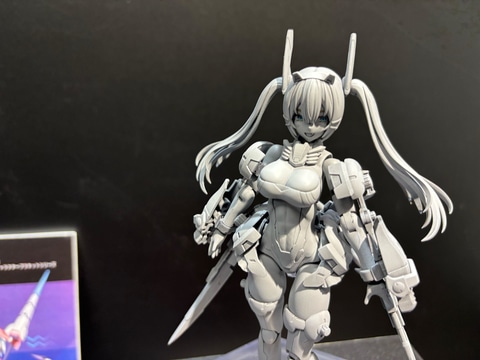 タカラトミー×コトブキヤ「メタモルバース」より「MV-01 斬山碧