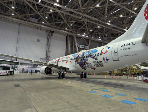 大阪・関西万博に合わせ、「JALガンダムJET」が本日より就航 - HOBBY Watch