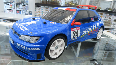 特別企画】「1/10RC プジョー 306 マキシ (BT-01シャーシ)」、WRCを