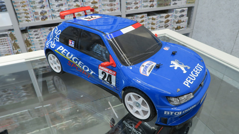 特別企画】「1/10RC プジョー 306 マキシ (BT-01シャーシ)」、WRCを