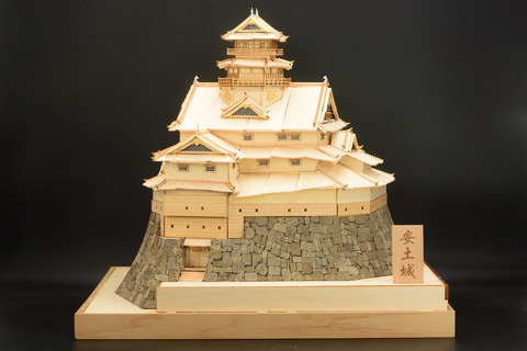 レビュー】ウッディジョー、「1/150安土城（改良版）」レビュー 精密な