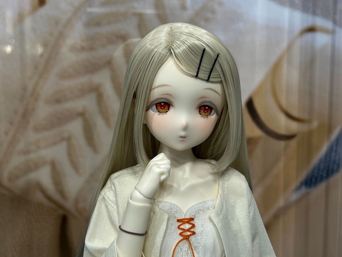 学マス」篠澤広が約60cmのキャストドールに！ DOLK、私服と