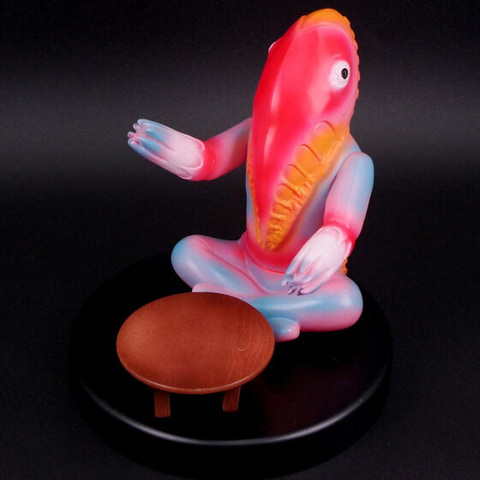 ウルトラセブン」に登場するウルトラセブンや怪獣たちが昭和レトロ