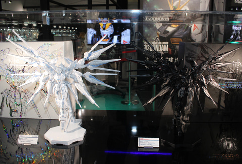 特別企画】純白の輝きをまとう「MGEX 1/100 ストライクフリーダム