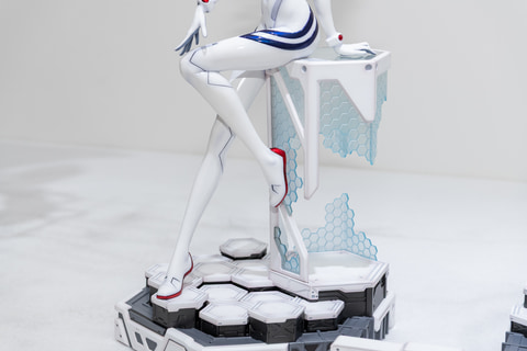 シン・エヴァンゲリオン劇場版』より「アスカ」と「レイ」1/4スケール