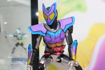 S.H.Figuarts（真骨彫製法） 仮面ライダーガタック ライダーフォーム
