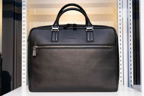 ゼロハリ、スーツスタイルに向けた牛革ブリーフケース - Impress Watch