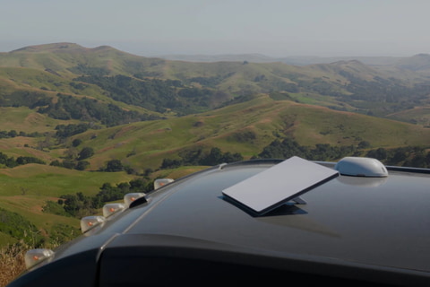 スターリンク、持ち運べる小型アンテナ「Starlink Mini」日本展開開始