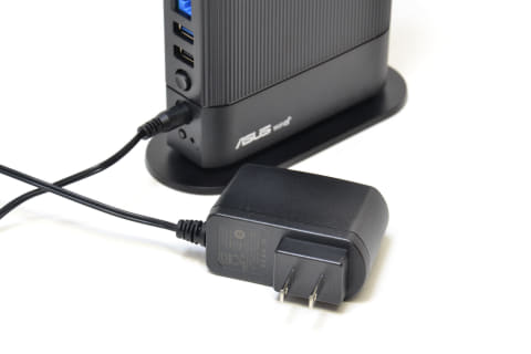 念願の内蔵アンテナ・縦置き型、さらに壁掛けにも対応！ ASUSの新型Wi