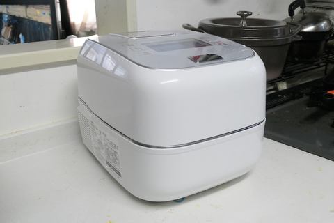 家電製品ミニレビュー】東芝のフラッグシップ炊飯器「真空圧力」で