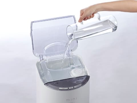 コンパクトな浄水型ウォーターサーバーevery frecious mini。メンテ