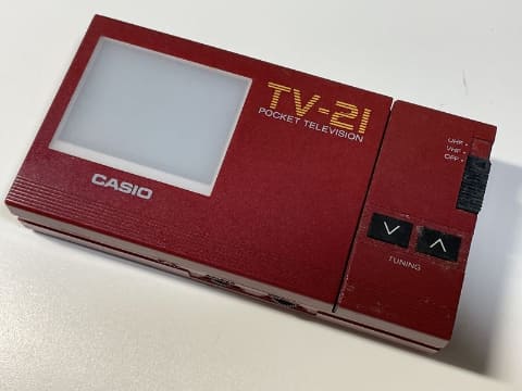 思い出家電】未来を感じたカシオのポケットテレビ「TV-21」 - 家電Watch