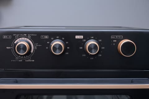 山善、低温調理や発酵もできるコンパクトな熱風コンベクションオーブン