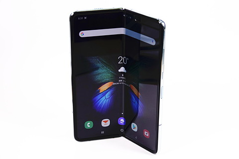 ケータイ Watchスタッフが見る「Galaxy Fold」] - ケータイ Watch