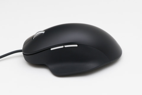 在宅勤務にもおすすめなクラシックで上質な有線マウス、2020年登場の
