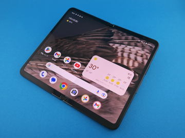 Google Pixel Fold」本日27日発売、価格まとめ - ケータイ Watch